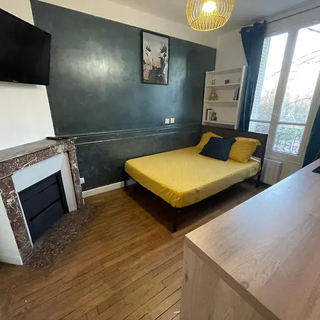 Vintage : Proche Paris 아파트